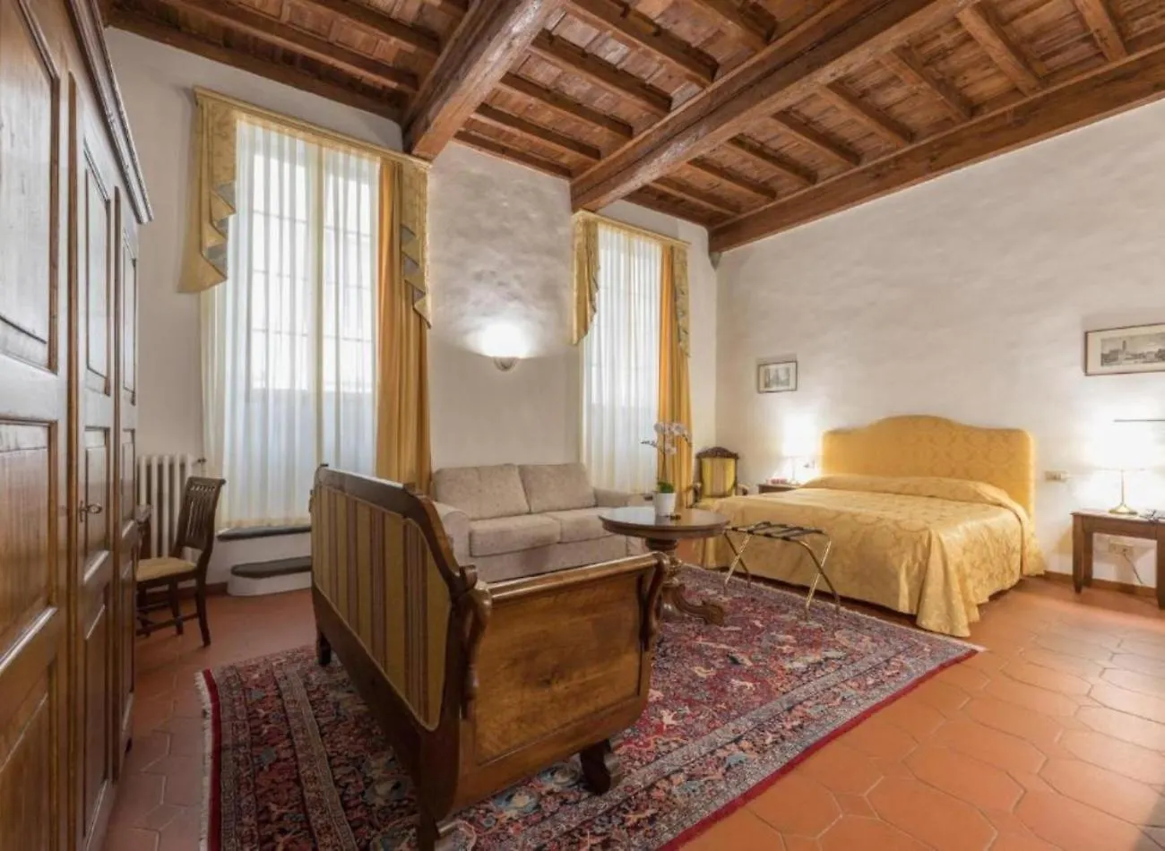 Numa Florence Palazzo Haggis Aparthotel