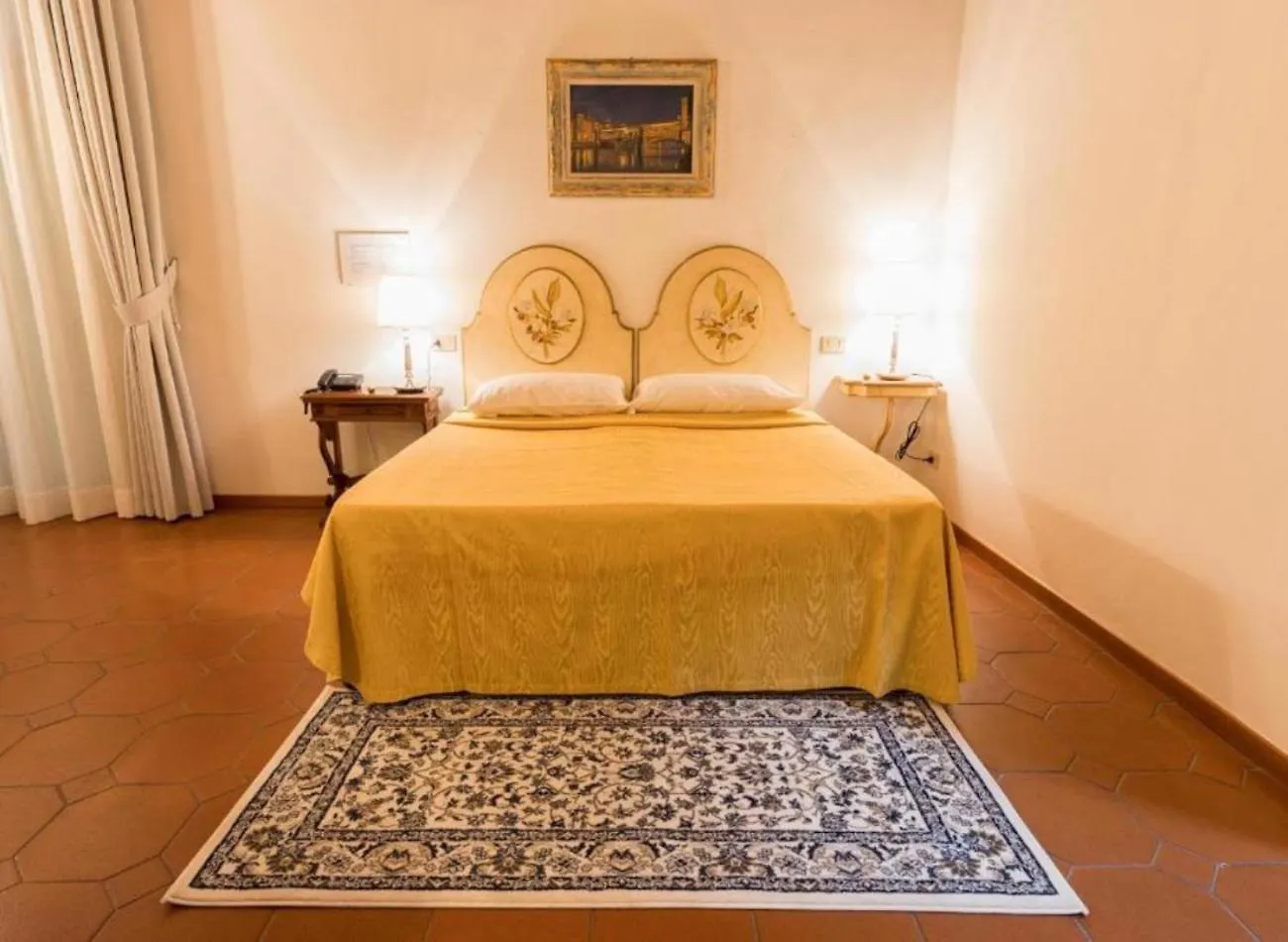 Numa Florence Palazzo Haggis Aparthotel